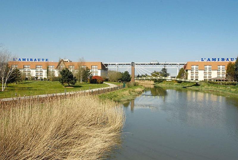 Amiraute Hotel Golf Deauville Touques Eksteriør bilde