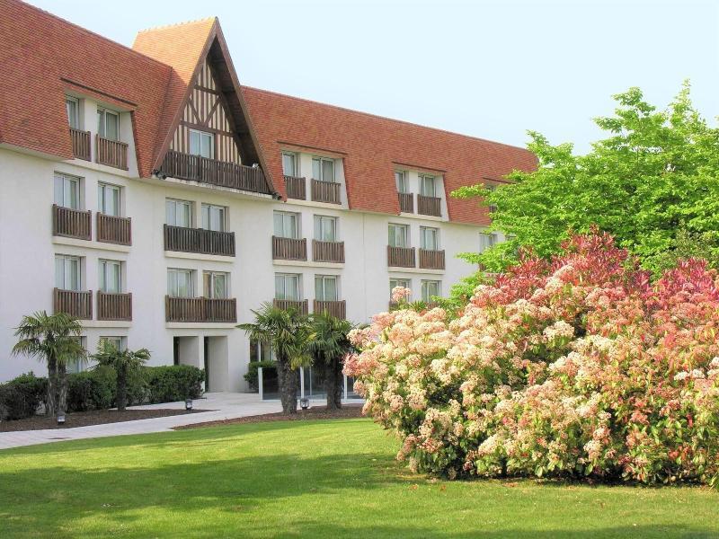 Amiraute Hotel Golf Deauville Touques Eksteriør bilde