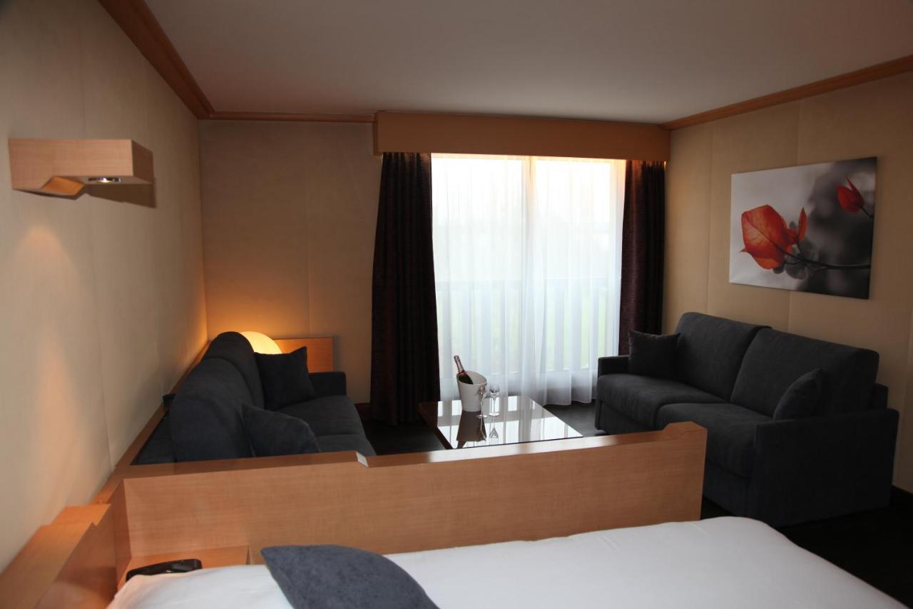 Amiraute Hotel Golf Deauville Touques Eksteriør bilde