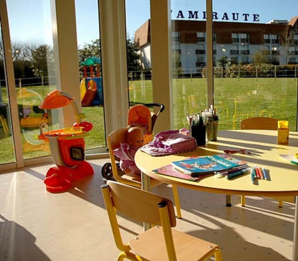 Amiraute Hotel Golf Deauville Touques Eksteriør bilde