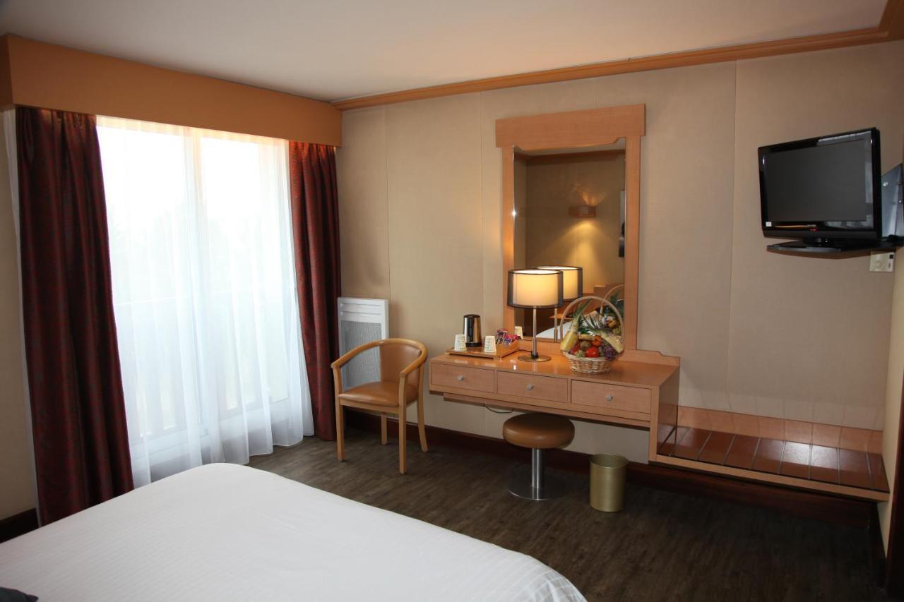 Amiraute Hotel Golf Deauville Touques Eksteriør bilde